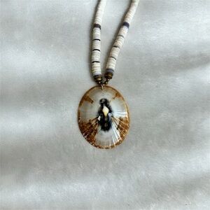 Vintage Shell Pendant Necklace in White and Brown